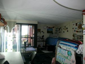 A college dorm room