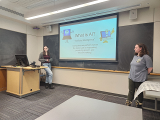 Ithaca College students present on AI